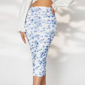 SHEIN Modely Floral Print Ruched Bodycon Skirt